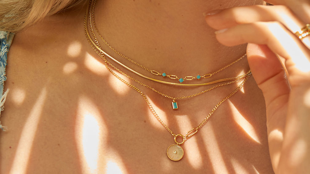 Summer Blues – Blue Jewellery & How to Wear It