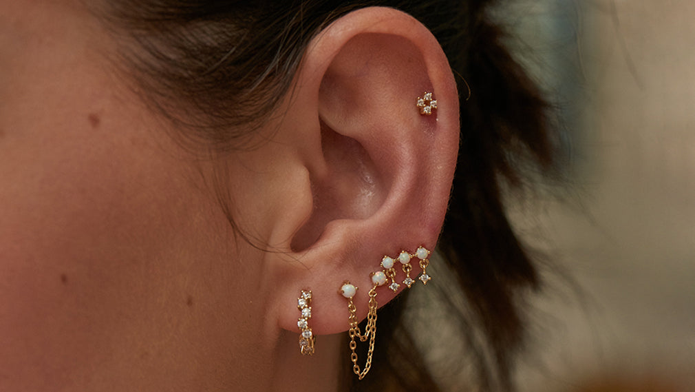 A Guide to Barbell and Labret Earrings