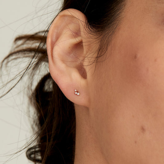 14kt Gold Stargazer Triple Natural Diamond Single Labret Earring