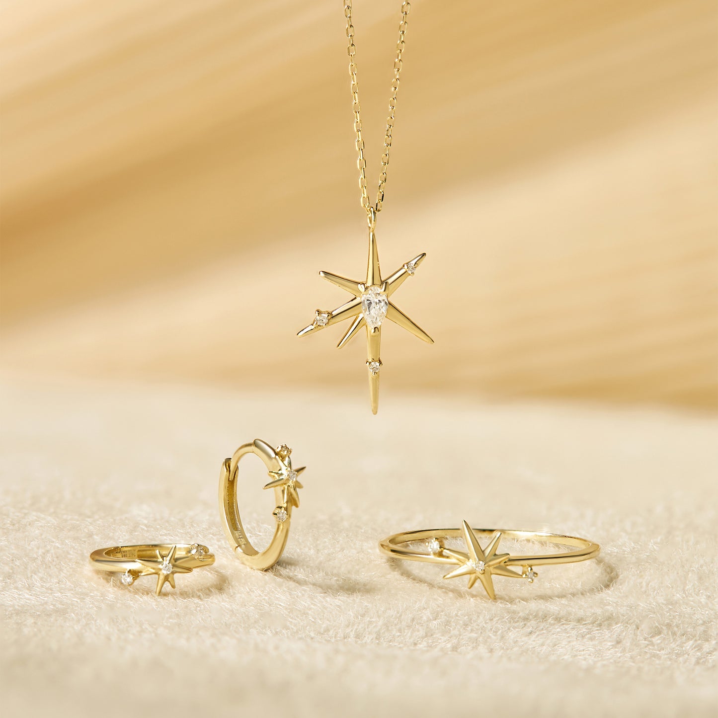 14kt Gold Star Diamond Ring