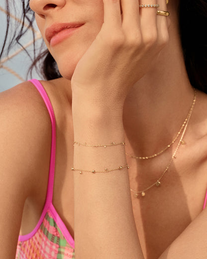 Elegant gold geometry necklace