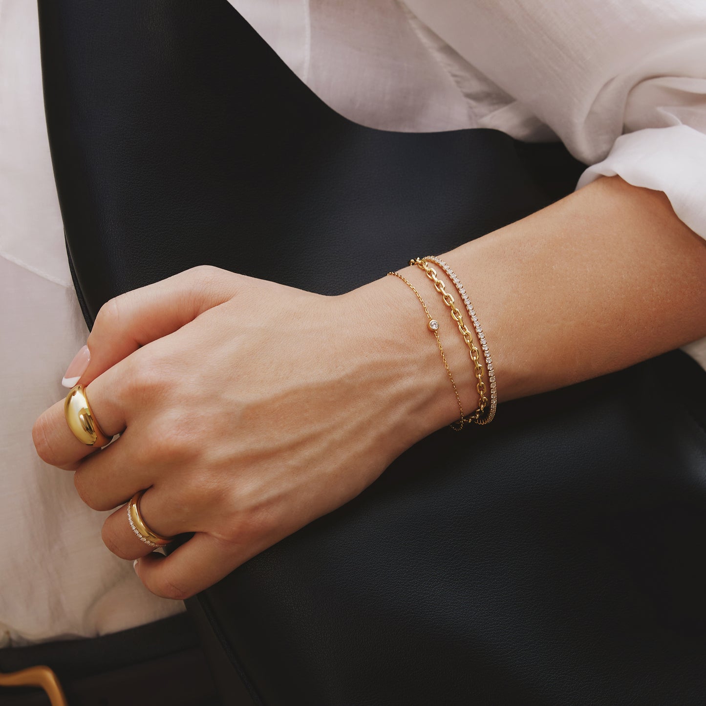 Gold Medium Chain Bracelet