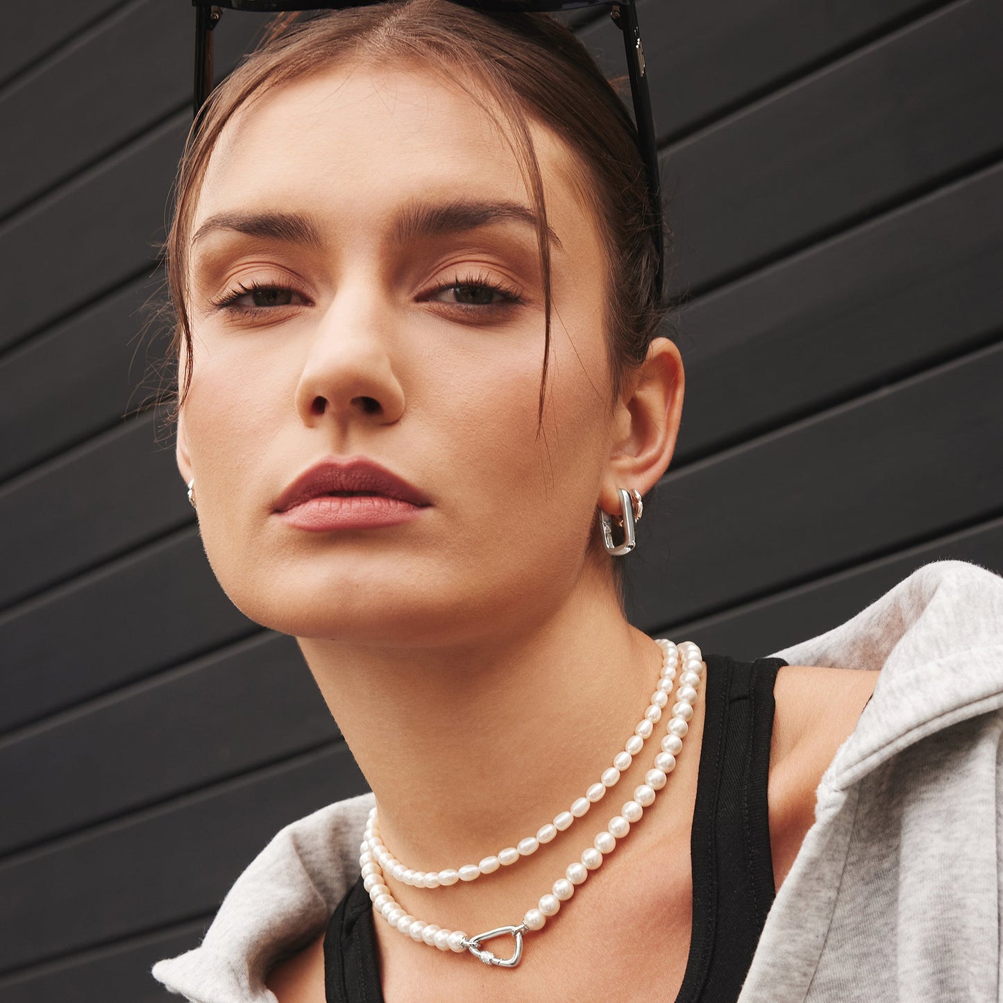 Silver Lobster Clasp Shell Pearl Necklace