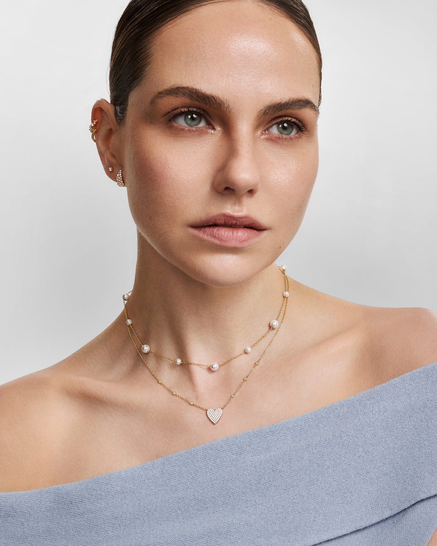Gold Alternating Shell Pearl Station Necklace