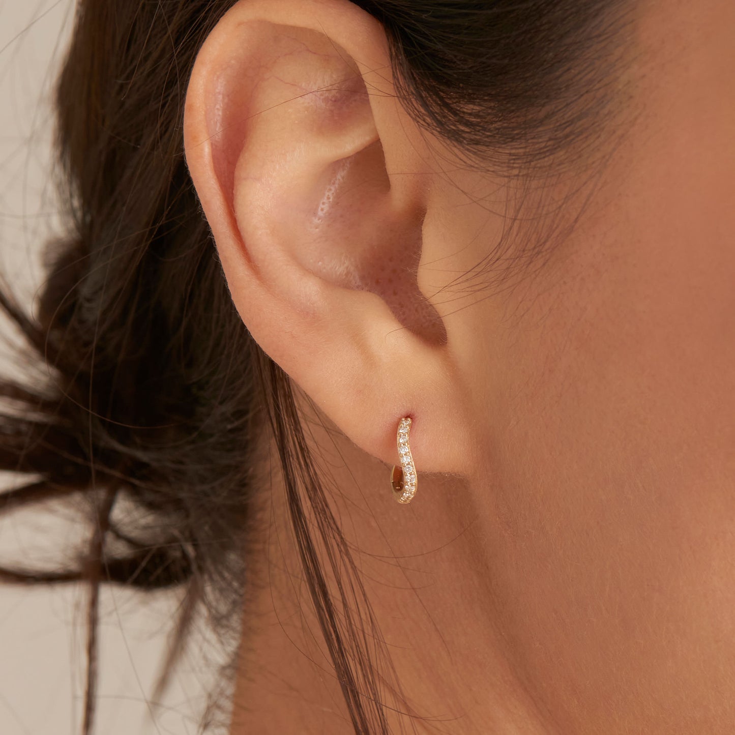 14kt Gold Magma Diamond Huggie Hoop Earrings